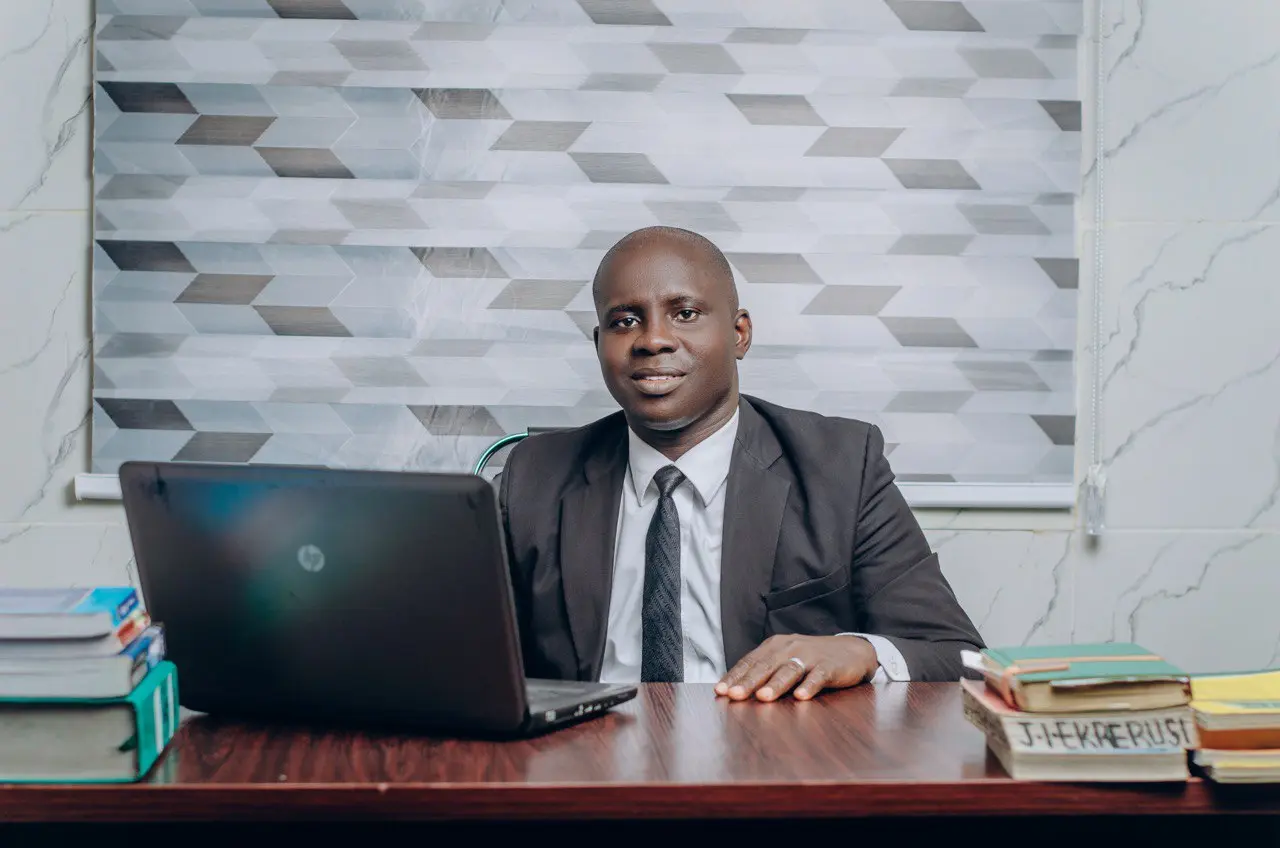 Omoefe Alvin Evueyere, Esq.